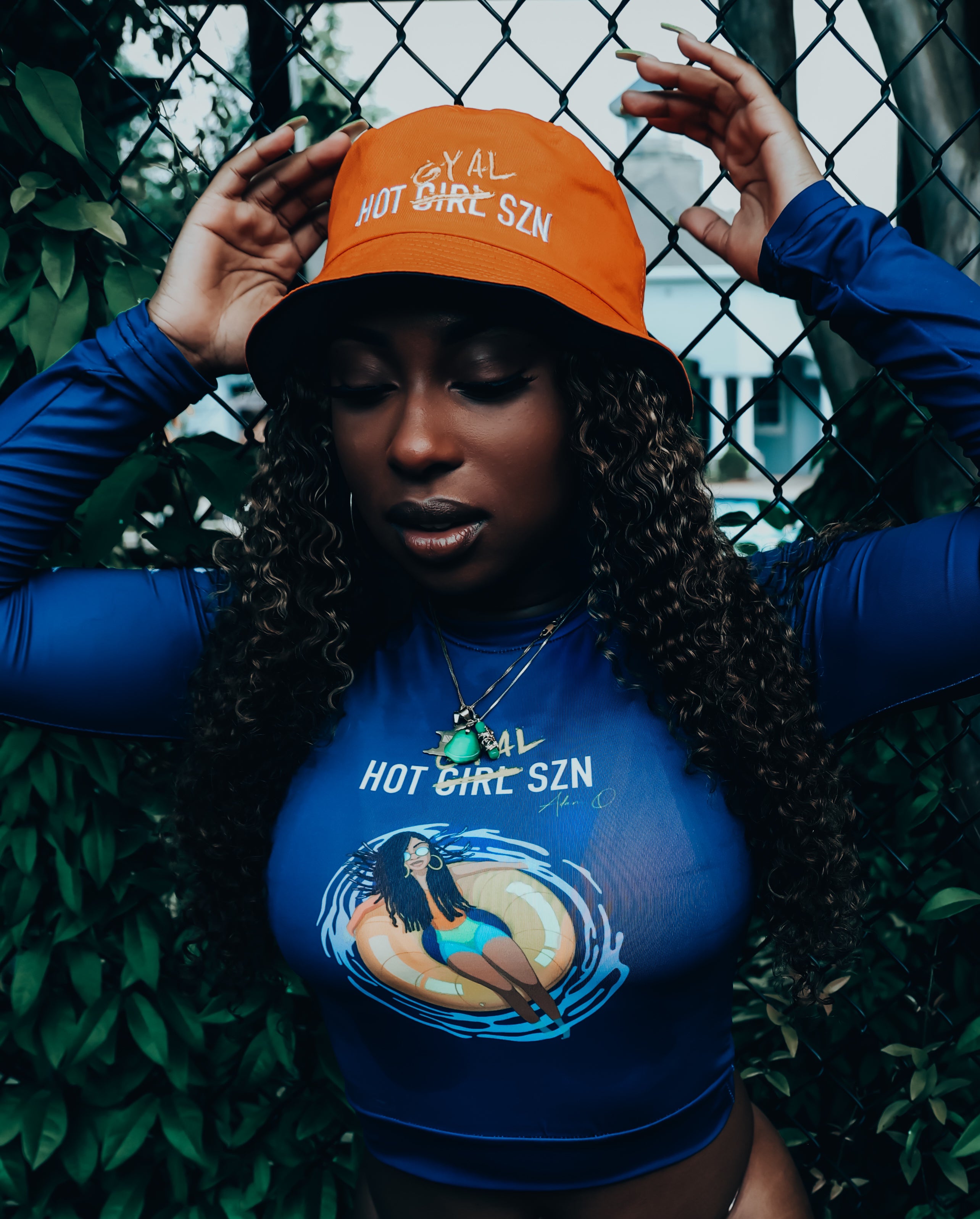 Hot Gyal SZN "Navy" (Female Crop Top Rashguard)